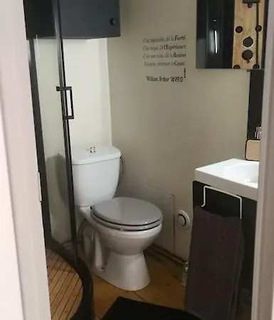 Beau Loft Lumineux Et Spacieux A 2 Pas De Rouen Le Houlme