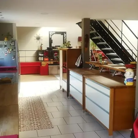 Beau Loft Lumineux Et Spacieux A 2 Pas De Rouen Le Houlme